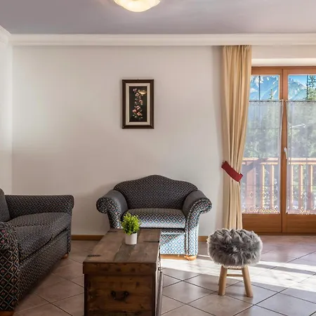 Apartment Lory 3 Canazei