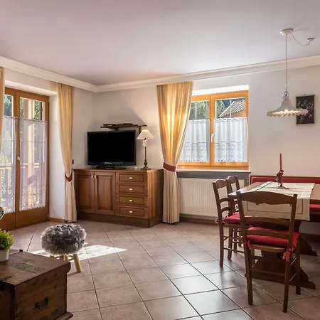 Apartment Lory 3